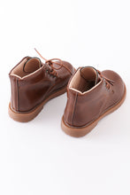 Load image into Gallery viewer, Brown lace up bootie
