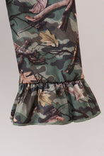 Load image into Gallery viewer, Camouflage dog hunting applique ruffle pants set