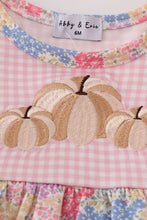 Load image into Gallery viewer, Pink floral pumpkin embroidery ruffle bubble