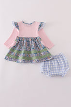 Load image into Gallery viewer, Blue floral pumpkin embroidery ruffle bloomer set