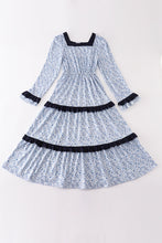 Load image into Gallery viewer, Blue floral print tiered mom ruffle dress
