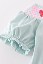 Load image into Gallery viewer, Blue bow pearl smocked ruffle shorts set