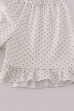 Load image into Gallery viewer, Green plaid sea shell french knot ruffle shorts est