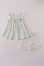 Load image into Gallery viewer, Green plaid sea shell french knot ruffle shorts est
