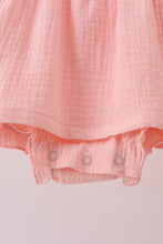 Load image into Gallery viewer, Premium pink ruffle muslin bubble