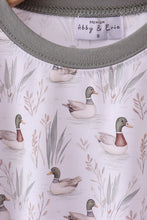 Load image into Gallery viewer, Premium green mallard print bamboo pants set