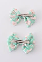 Load image into Gallery viewer, Green floral print girl piggie hair bow