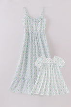 Load image into Gallery viewer, Green leaves bow print mom&me dress