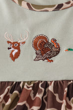 Load image into Gallery viewer, Green camouflage hunting embroidery ruffle pants set