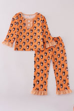 Load image into Gallery viewer, Orange Tennessee go vols print ruffle pajamas set