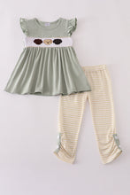 Load image into Gallery viewer, Puppy embroidery smocked ruffle pants set