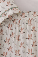 Load image into Gallery viewer, Green duck print bamboo mom pajamas set