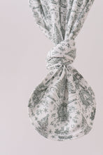 Load image into Gallery viewer, Green christmas tree print gown