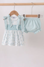 Load image into Gallery viewer, Sea shell smocked bloomer set
