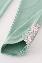 Load image into Gallery viewer, Pink floral print pumpkin embroidery girl set
