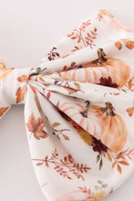 Load image into Gallery viewer, Coral pumpkin print hair sailor bow
