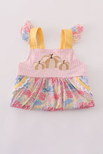 Load image into Gallery viewer, Pink floral pumpkin embroidery ruffle pants set
