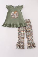 Load image into Gallery viewer, Camouflage print pumpkin applique ruffle pants set
