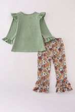 Load image into Gallery viewer, Green cow applique floral print ruffle pants set
