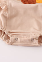 Load image into Gallery viewer, Beige turkey french knot ruffle bubble
