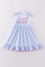 Load image into Gallery viewer, Blue striped seersucker bow embroidery girl dress
