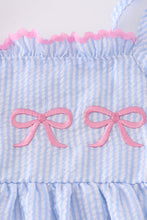 Load image into Gallery viewer, Blue striped seersucker bow embroidery girl dress
