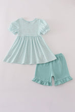 Load image into Gallery viewer, Green stripe puppy hunting embroidery shorts set
