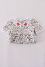 Load image into Gallery viewer, Green floral pumpkin embroidery smocked ruffle pants set

