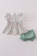 Load image into Gallery viewer, Green floral pumpkin embroidery smocked bloomer set
