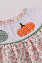 Load image into Gallery viewer, Pink pumpkin smocked floral ruffle bubble
