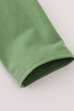Load image into Gallery viewer, Green fishing embroidery top
