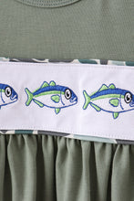Load image into Gallery viewer, Camouflage fish embroidery ruffle pants set
