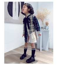 Load image into Gallery viewer, Stripe knee high socks
