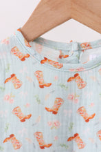 Load image into Gallery viewer, Premium boots print muslin bubble
