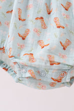 Load image into Gallery viewer, Premium boots print muslin bubble
