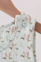 Load image into Gallery viewer, Premium duck print muslin jonjon
