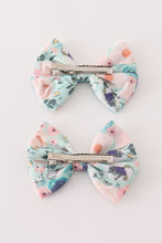 Load image into Gallery viewer, Green garden serenity print girl piggie hair bow
