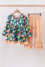 Load image into Gallery viewer, Green tree print ruffle pants set
