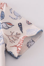 Load image into Gallery viewer, Blue ocean breeze shells print dad&amp;me top
