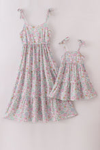 Load image into Gallery viewer, Mint pink floral print mom&amp;me tiered dress

