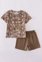 Load image into Gallery viewer, Brown three deers embroidery shorts set
