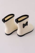 Load image into Gallery viewer, White &amp; black bow rain boots
