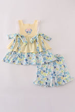 Load image into Gallery viewer, Yellow floral character applique shorts set
