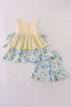 Load image into Gallery viewer, Yellow floral character applique shorts set
