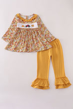 Load image into Gallery viewer, Highland cow embroidery ruffle pants set
