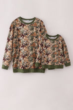 Load image into Gallery viewer, Camo leave dad&amp;me sweatshirt
