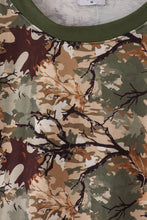 Load image into Gallery viewer, Camo leave dad&amp;me sweatshirt
