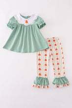 Load image into Gallery viewer, Green pumpkin bow embroidery ruffle pants set
