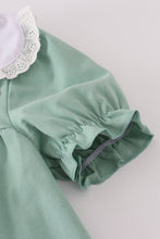 Load image into Gallery viewer, Green pumpkin bow embroidery ruffle pants set
