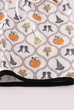 Load image into Gallery viewer, Black Witch pumpkin embroidery top
